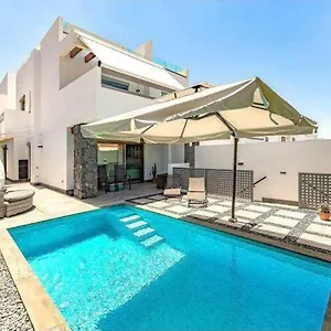  Villa Luxury Tropical Private Heated Pool